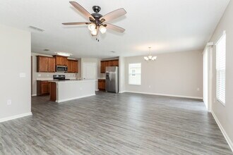 3430 Canyon Falls Dr in Green Cove Springs, FL - Building Photo - Building Photo