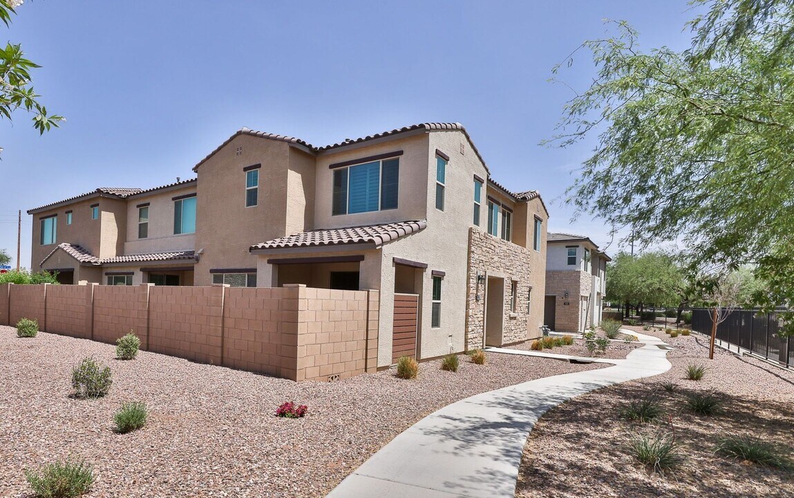 756 E Zion Dr in Gilbert, AZ - Building Photo