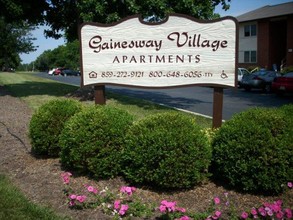 Gainesway Village Apartments in Lexington, KY - Foto de edificio - Building Photo