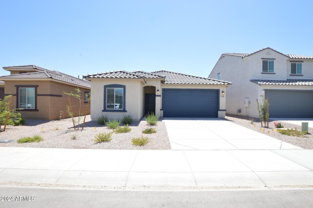 18233 Cypress Ln in Maricopa, AZ - Building Photo