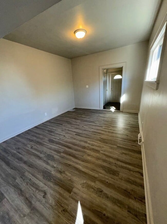 14 W Tennessee St in Evansville, IN - Building Photo - Building Photo