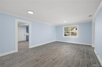 25 S 19th Ave in Edinburg, TX - Building Photo - Building Photo