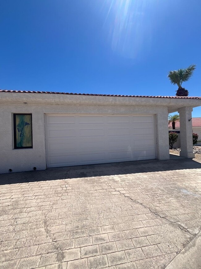 375 London Bridge Rd in Lake Havasu City, AZ - Building Photo - Building Photo
