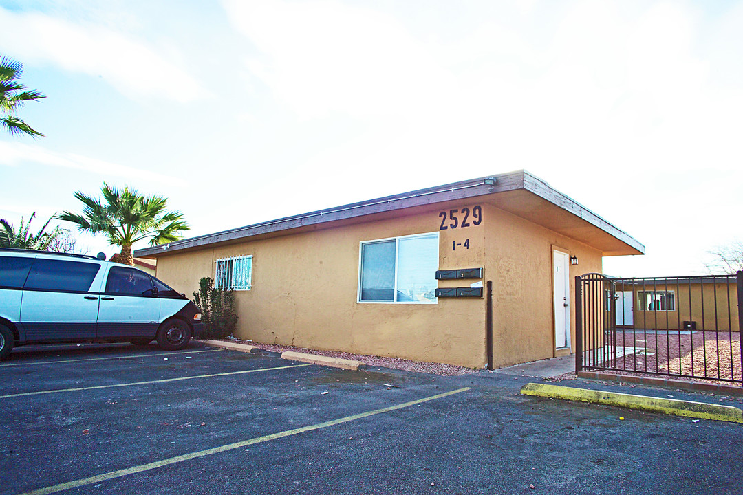 2529 Statz St in North Las Vegas, NV - Building Photo