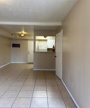 216 S Pruett St in Baytown, TX - Building Photo - Building Photo