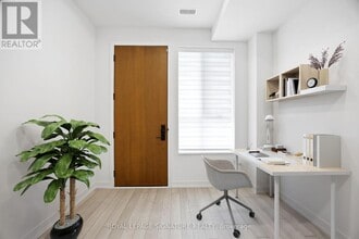 5 Red Squirrel Ln. in Richmond Hill, ON - Building Photo - Building Photo