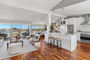 2981 Quedada in Newport Beach, CA - Building Photo