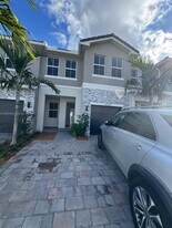 17108 SW 2nd Cir in Pembroke Pines, FL - Building Photo