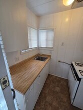2675 E Harrison St, Unit 2675.5 in Carson, CA - Building Photo - Building Photo