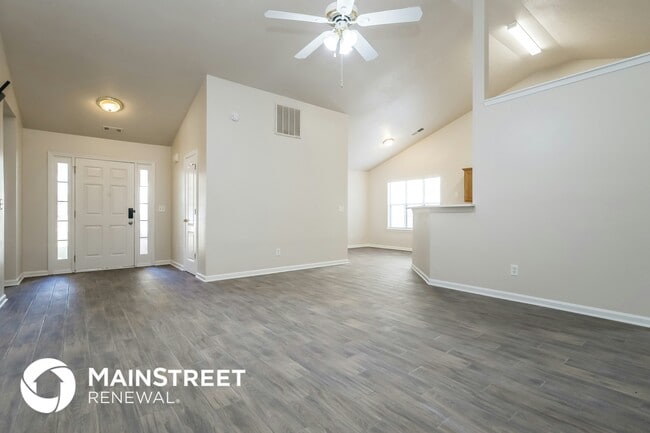 6190 Winston Trce in Mcdonough, GA - Foto de edificio - Building Photo