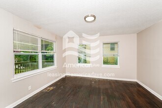 820 Vanderbilt St in Birmingham, AL - Foto de edificio - Building Photo