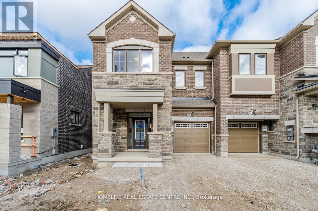 86 Keppel Cir in Brampton, ON - Building Photo