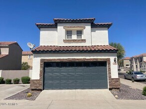 320 W Mountain Sage Dr in Phoenix, AZ - Building Photo - Building Photo