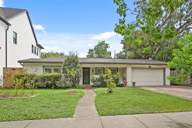 4019 Blue Bonnet Blvd