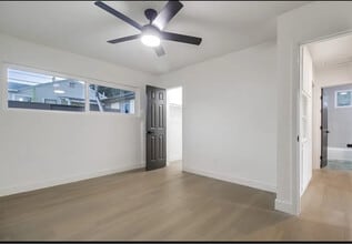 2632 Violet St in San Diego, CA - Building Photo - Building Photo