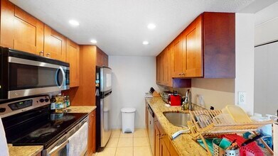 108 Peterborough St, Unit #3E in Boston, MA - Building Photo - Building Photo