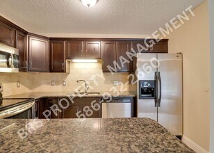 15028 Island Dr in Sterling Heights, MI - Building Photo - Building Photo