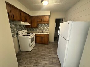 Brookside Apartments in Clarksville, TN - Building Photo - Interior Photo