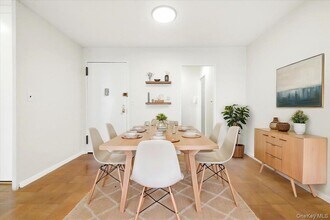 70-25 Yellowstone Blvd in Queens, NY - Building Photo - Building Photo