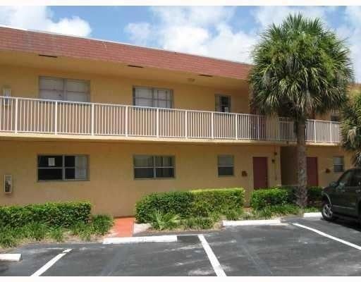 850 E Commercial Blvd, Unit 225 in Oakland Park, FL - Foto de edificio - Building Photo