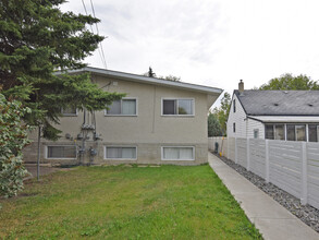 6830 105A St NW in Edmonton, AB - Building Photo - Building Photo