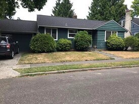 7746 SW 5th Ave. in Portland, OR - Building Photo