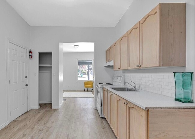 104 Mulcaster St in Barrie, ON - Building Photo - Building Photo