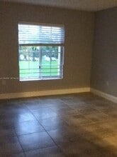 4920 NW 79th Ave in Doral, FL - Building Photo - Building Photo