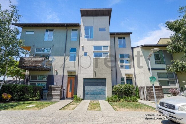 property at 3 South Ct