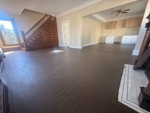 4438 Pearl Rd in Cleveland, OH - Building Photo - Building Photo