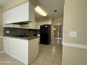 517 Cody Dr in Orange Park, FL - Building Photo - Building Photo