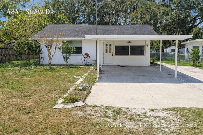 4845 Shaw Dr in Zephyrhills, FL - Building Photo - Building Photo