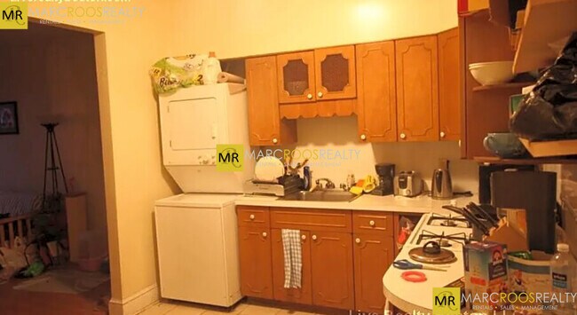 1087 Beacon St, Unit 6 in Brookline, MA - Foto de edificio - Building Photo