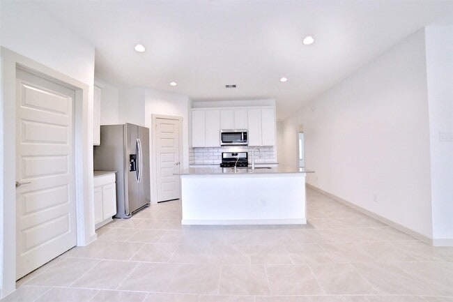 property at 29423 Paytons Park Ct