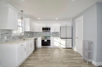 158 Gilbert Ave in Springfield, MA - Building Photo - Building Photo