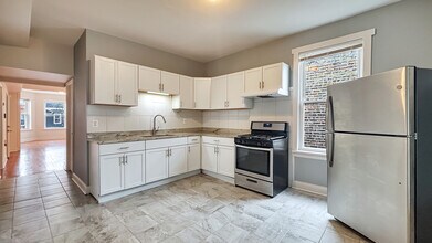 2308 N Avers Ave in Chicago, IL - Building Photo - Building Photo