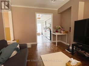 48 Chipwood Crescent in Toronto, ON - Building Photo - Building Photo