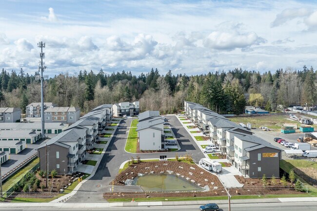 Woodlands Townhomes in Puyallup, WA - Foto de edificio - Building Photo