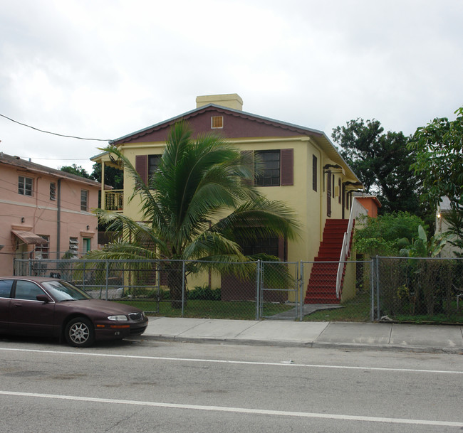 444 NE 62nd St in Miami, FL - Foto de edificio - Building Photo