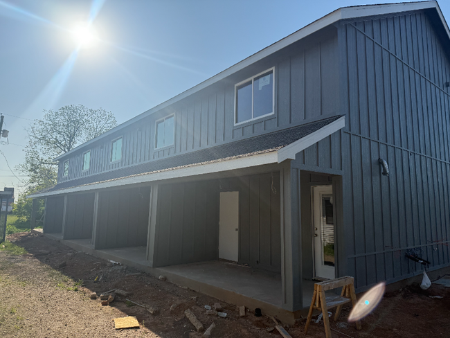105 W North St in Itasca, TX - Foto de edificio - Building Photo