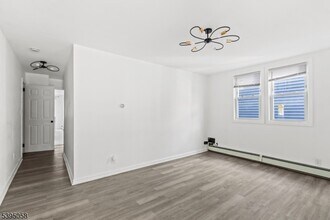 205 N 16th St in Bloomfield, NJ - Building Photo - Building Photo