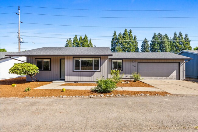 5481 Newberg Dr N