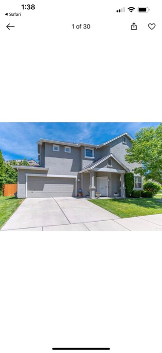 5739 Golden Eagle Dr in Reno, NV - Foto de edificio