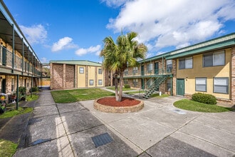 Skyview Terrace in New Orleans, LA - Building Photo - Building Photo