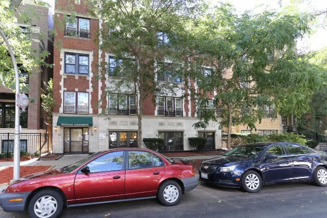 840 W Wolfram in Chicago, IL - Building Photo