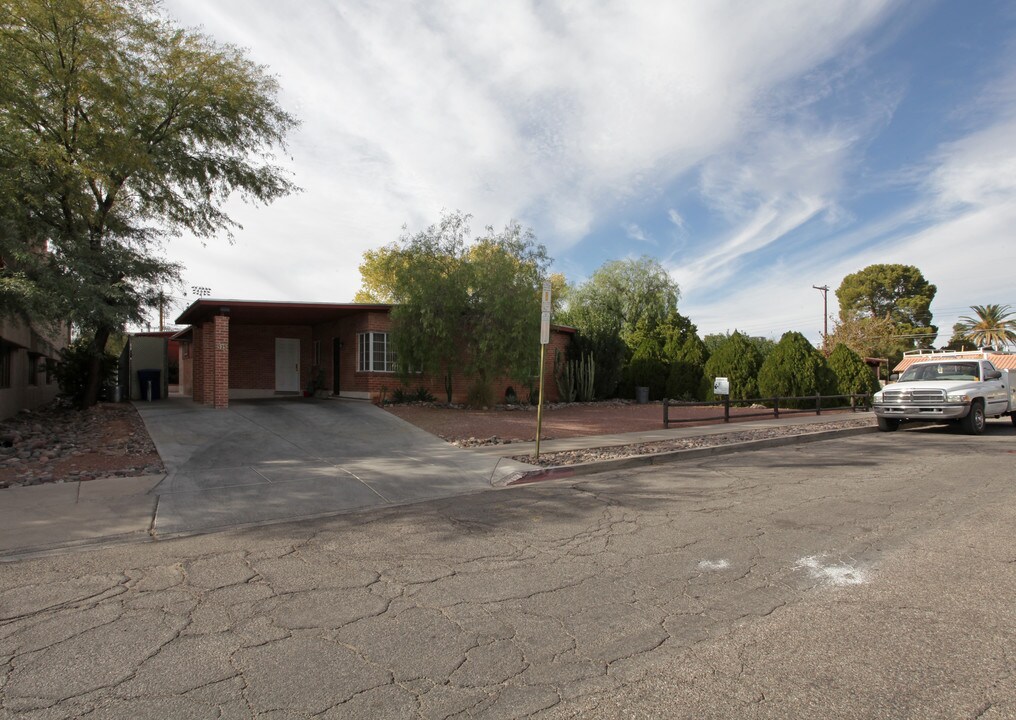 523-535 N Norris Ave in Tucson, AZ - Building Photo