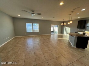 597 Drysdale Dr in Orange Park, FL - Building Photo - Building Photo