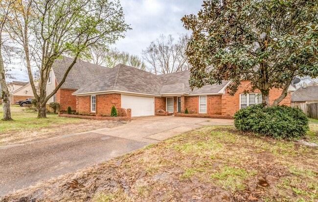 7237 Woodshire Rd