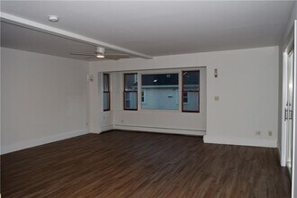 279 N Washington St-Unit -Second Floor in Sleepy Hollow, NY - Building Photo - Building Photo