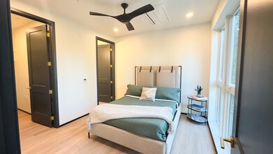 Cypress Apartments in Sacramento, CA - Foto de edificio - Building Photo